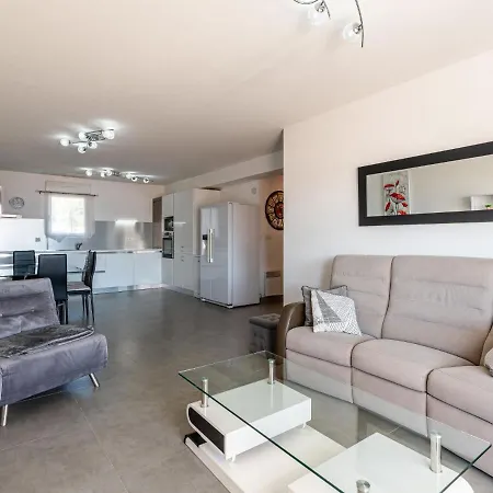 Clos Des Oliviers By Interhome * Л'Иль-Рус